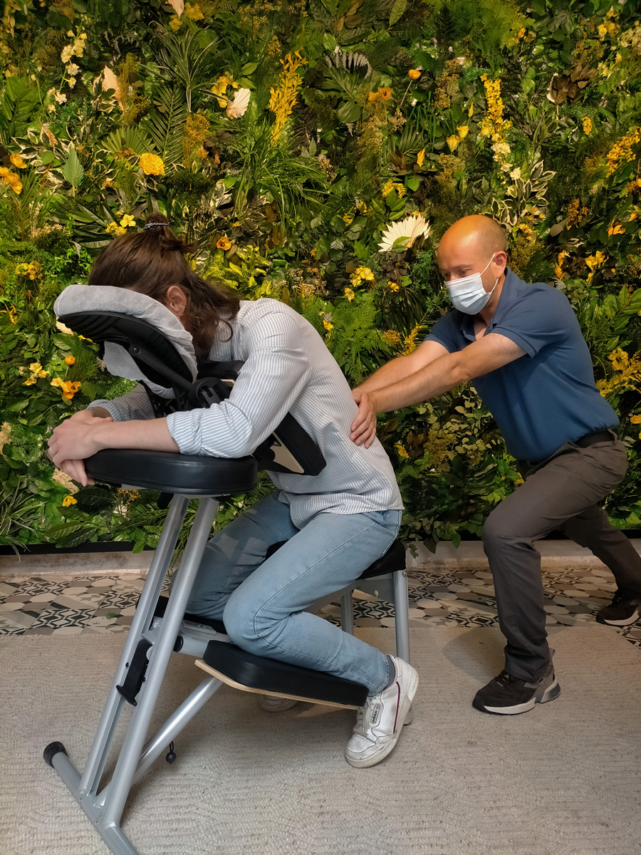 Formation : Démonstration de shiatsu assis